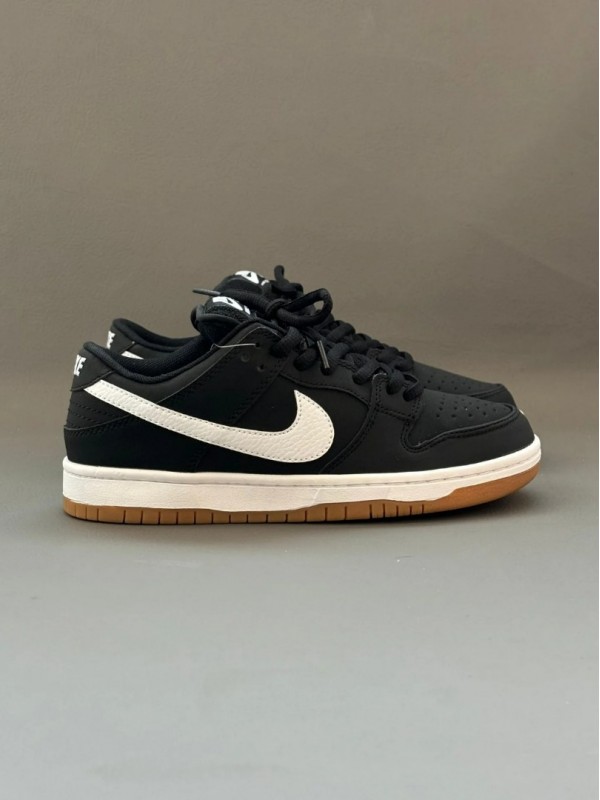 Nike Dunk Low siyah-beyaz